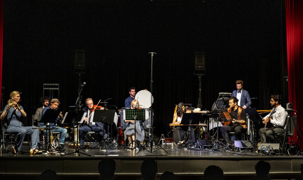 Das gesamte Ensemble Coulourage